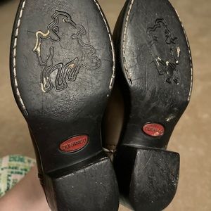Durango kids boots size 10 kids
